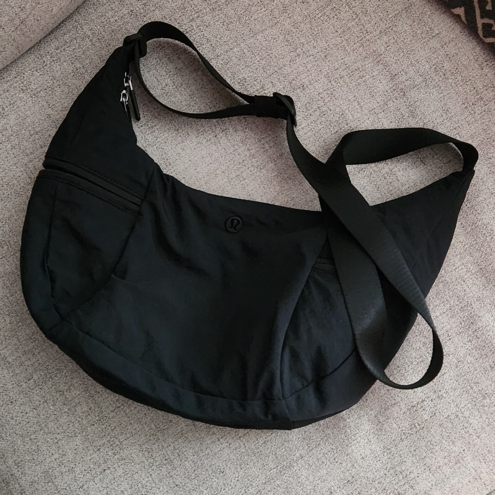 Lululemon Slouch Bag 6L